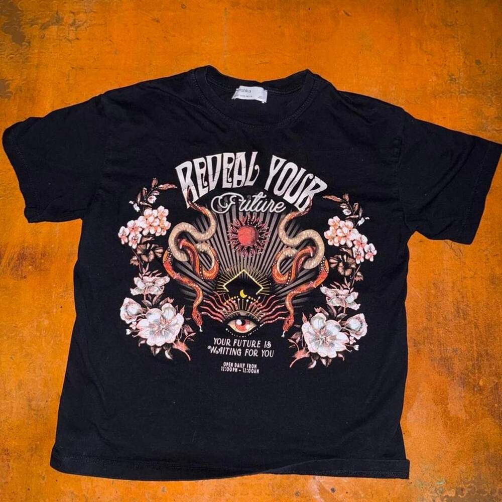Bershka Reveal Your Future Snake Graphic T-Shirt Size XS Black